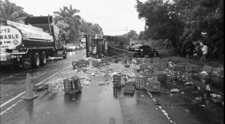 Dos muertos dej&oacute; el fatal accidente en la ruta al Pac&iacute;fico. (Foto: Bomberos Voluntarios)