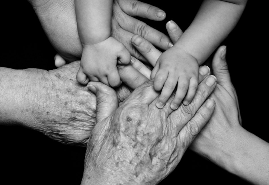 Hay una enorme distancia entre la generaci&oacute;n que vivi&oacute; la segunda guerra mundial y la que ha experimentado la revoluci&oacute;n del internet. (Foto: humancamp.net)