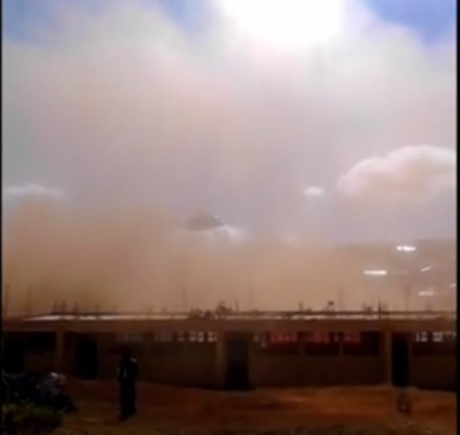 El video muestra cómo el helicóptero pierde control y empieza a girar antes de precipitarse a tierra. (Foto: YouTube)