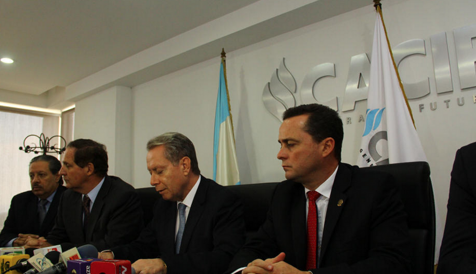 Existen muchas leyes en Guatemala que se han aprobado para repartir privilegios a intereses particulares. (Foto: Soy502).