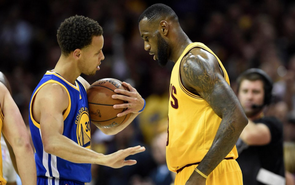 Lebron James llen&oacute; de halagos a Curry, rivales en la cancha pero reconoce con madurez el nivel de de la estrella de los Warrios. (Foto: Twitter)