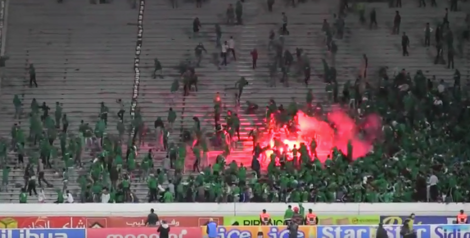 La pelea comenz&oacute; entre aficionados de Raja Casablanca despu&eacute;s de que su equipo ganar&aacute;. (Foto: Youtube)