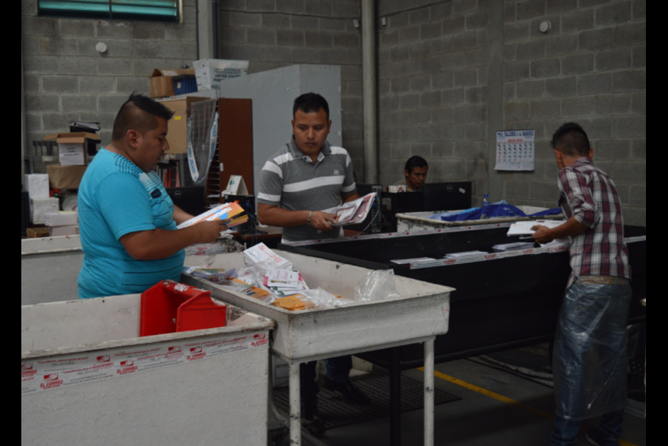 El ministerio anunci&oacute; que el martes se retomar&aacute; el servicio en dos agencias. (Foto: Alejandro Bal&aacute;n/Soy502)