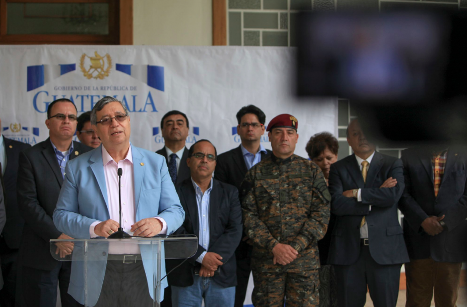 Cabrera solicitó al Congreso que apruebe el Estado de Calamidad para cubrir la emergencia de los incendios en Petén. (Foto: AGN)