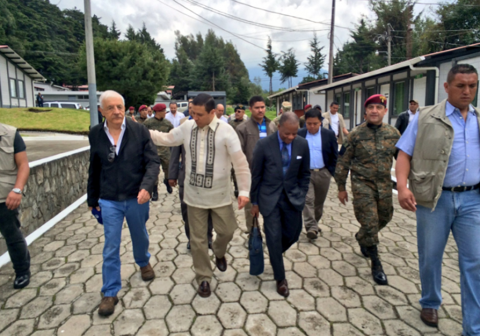 Varios ministros, el embajador de EEUU y Mario L&oacute;pez se desplazaron hasta San Marcos. (Foto: US Embassy)