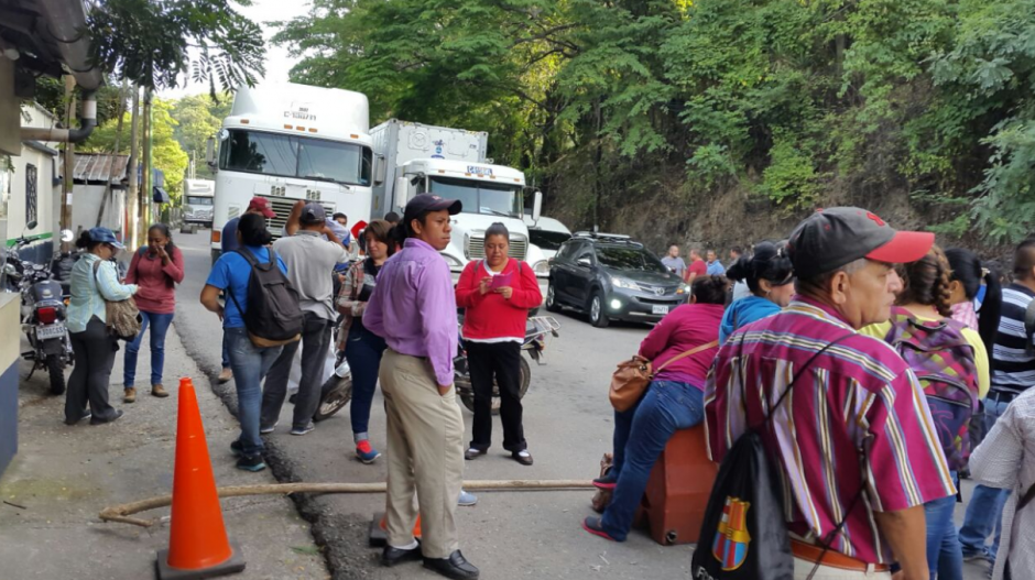 Maestros bloquearon algunas aduanas y puertos fronterizos del pa&iacute;s. (Foto: Twitter)