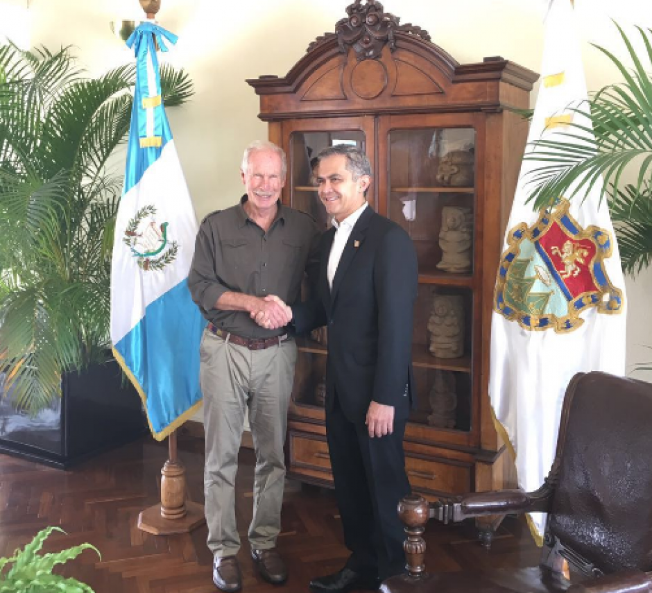 Arz&uacute; le pregunt&oacute; por su experiencia con Uber en M&eacute;xico. (Foto: Twitter)