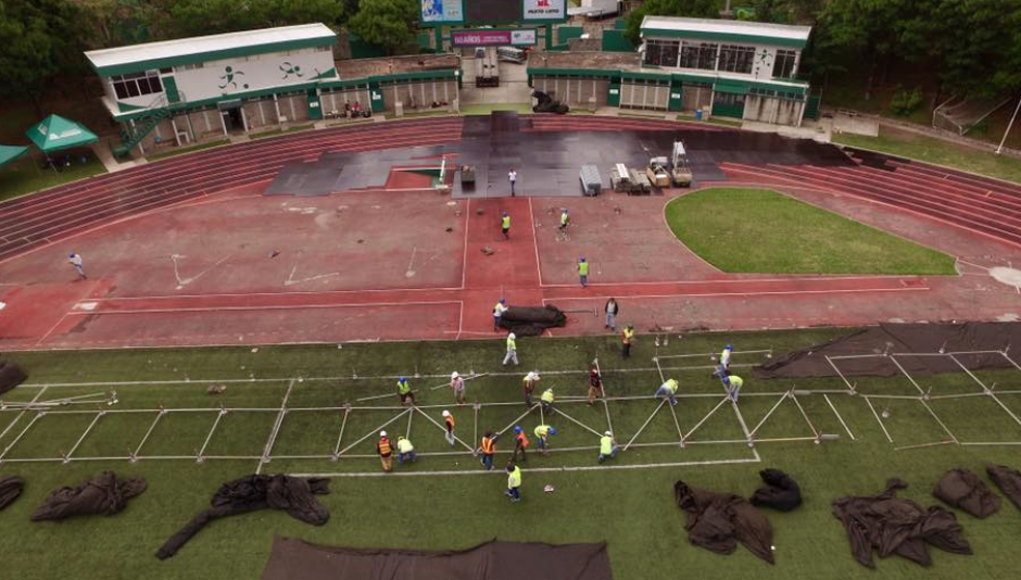 Ya han comenzado los trabajos en el Estadio Cementos Progreso. (Foto: Facebook)