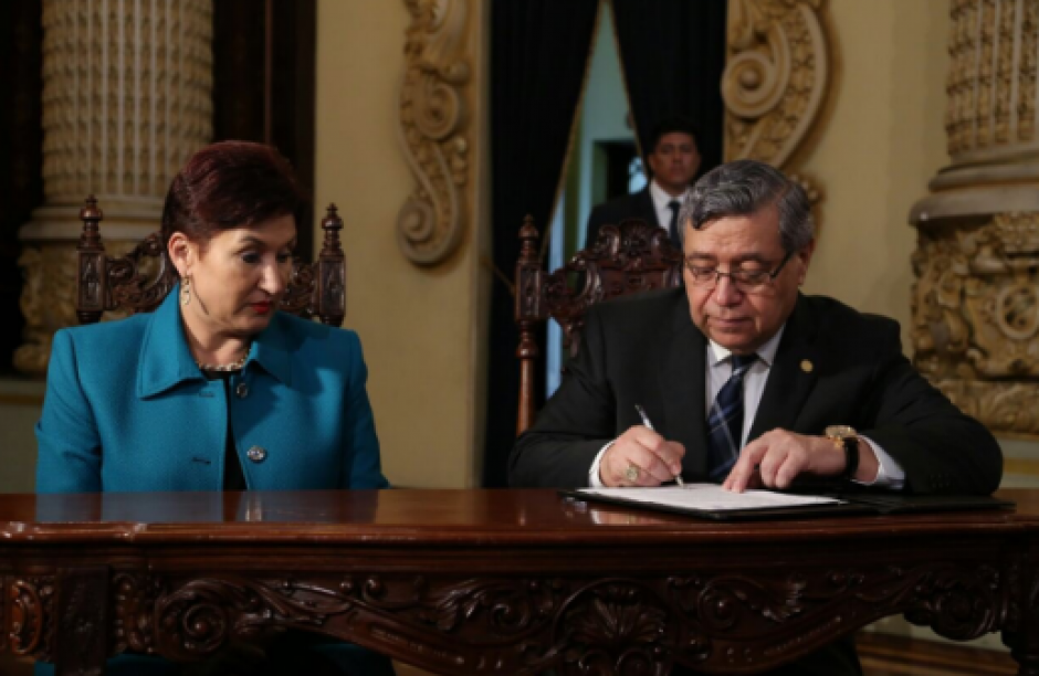 Las autoridades que conforman la alianza suscribieron el acuerdo de ampliaci&oacute;n del per&iacute;odo de vigencia. (Foto: Vicepresidencia)
