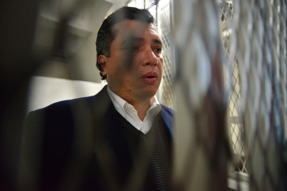 El yerno del presidente Otto Pérez Molina y ex secretario privado de la presidencia, Gustavo Martínez, pasó su primera noche en la carceleta de tribunales. (Foto: Wilder López/Soy502)&nbsp;