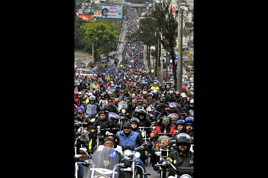 En esta 54 edición de la Caravana del Zorro, los organizadores buscan que la tradicional romería en motocicleta sea ingresado al Récord de Guinnes. (Foto: Deccio Serrano)&nbsp;
