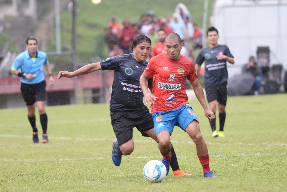 Janderson Pereira volvi&oacute; a ser titular en el once de Municipal que visit&oacute; a Carch&aacute;. (Foto: Nuestro Diario)