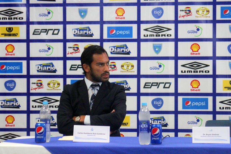 El Club Social y Deportivo Municipal dio por finalizada la relaci&oacute;n laboral con Carlos Ruiz por el "poco inter&eacute;s" para renovar contrato. (Foto: Archivo/Soy502)&nbsp;
