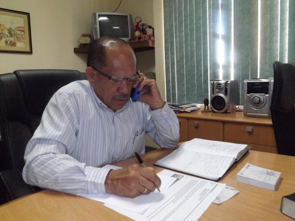 El alcalde de Liberia, Luis Castaneda dice ahora que no sabe quien hizo la compra de los terrenos. &nbsp;(Foto: La Naci&oacute;n)