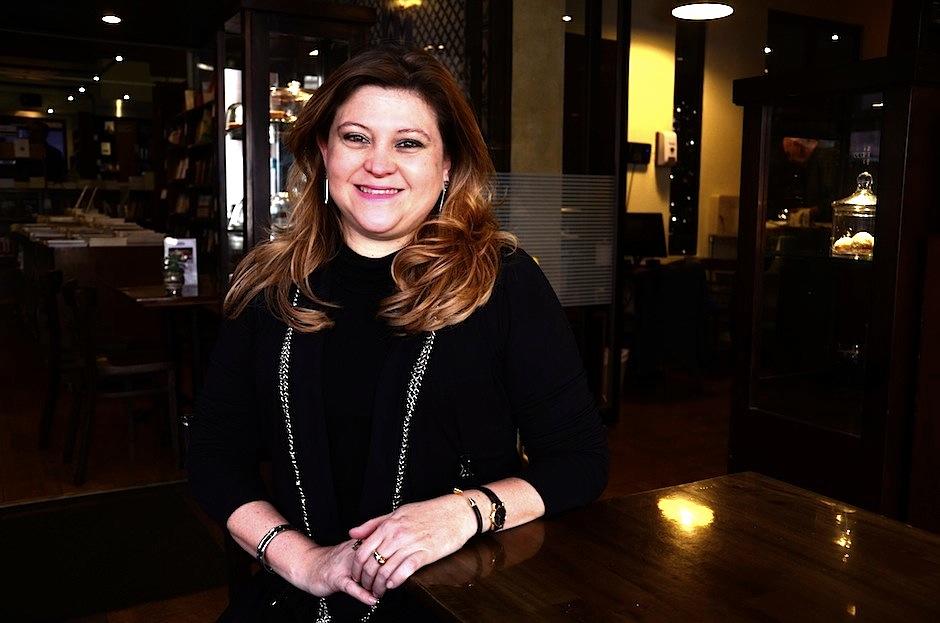 La productora de arte guatemalteca, Cecilia Santamarina y canal directo a través de la Embajada de Guatemala en Gran Bretaña para el London Fashion Week, invita a apoyar. (Foto: Selene Mejía/Soy502)&nbsp;