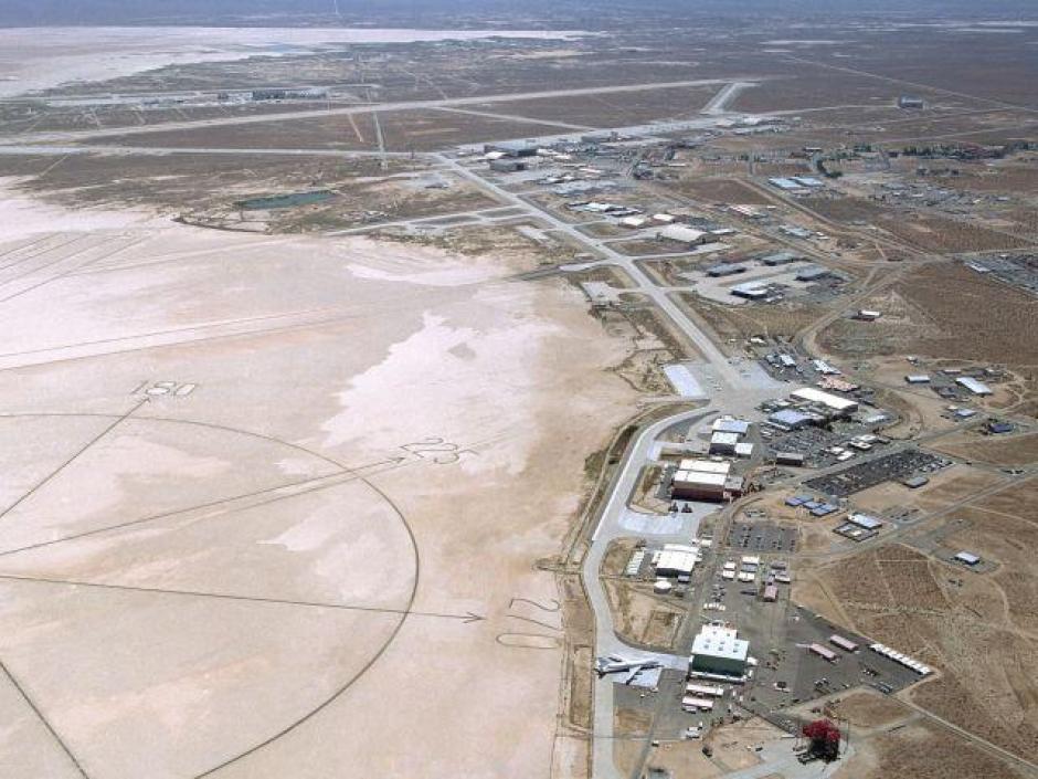 El Centro de Investigaci&oacute;n del Vuelo Dryden de Edwards, en California, pasar&aacute; a denominarse Centro de Investigaci&oacute;n del Vuelo Armstrong, en honor a la primera persona que pis&oacute; la Luna.(Foto: NASA)