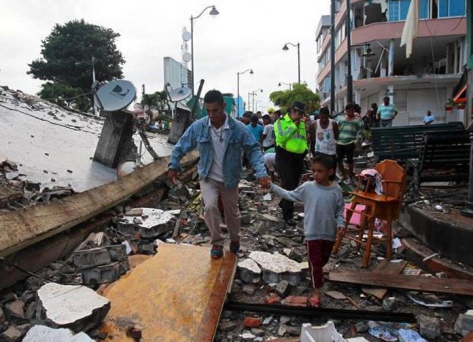 A 480 ascendi&oacute; la cifra de fallecidos por el terremoto, seg&uacute;n el viceministro del Interior, Diego Fuentes. (Foto: Efe)