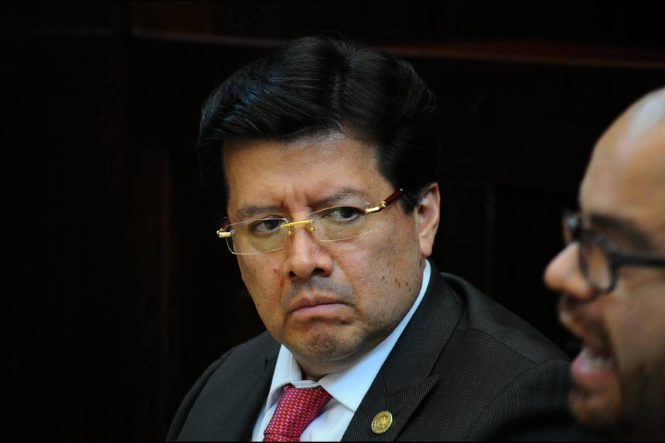 Al magistrado Douglas Charchal se le acusa de otorgar amparo a favor de TCQ. (Foto: Jesús Alfonso/Soy502)&nbsp;