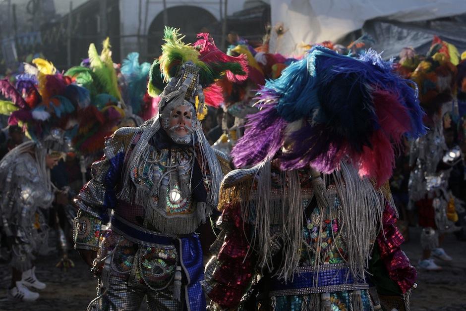 El sincretismo sale a luz durante las celebraciones del 1 de noviembre en Chichicastenango. (Foto: Esteban Biba/EFE)&nbsp;