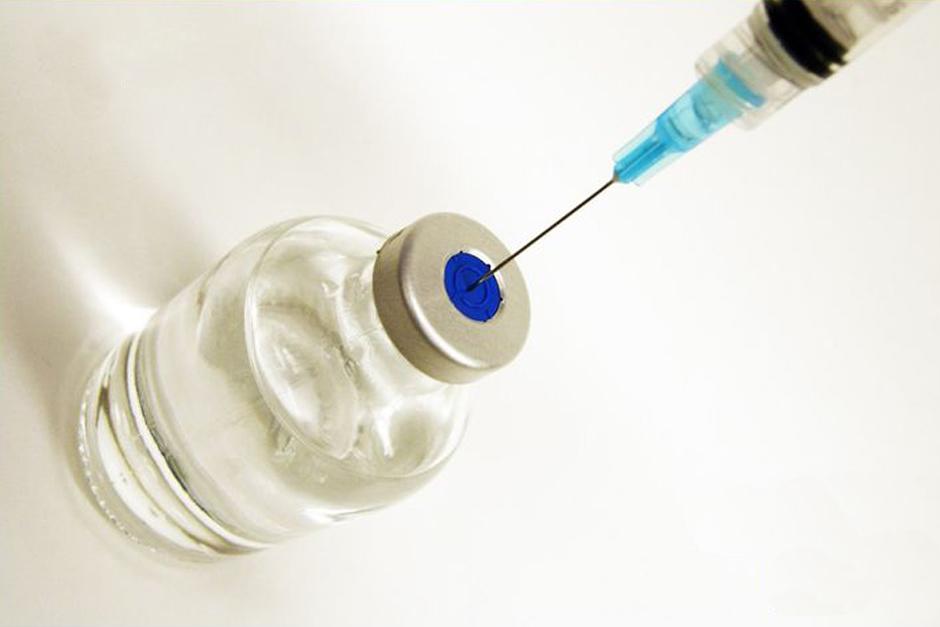 Los científicos universitarios trabajan con la compañía Arbovax, con sede en Raleigh, capital de Carolina del Norte, para recaudar cerca de cinco millones de dólares para continuar las pruebas en humanos.&nbsp;