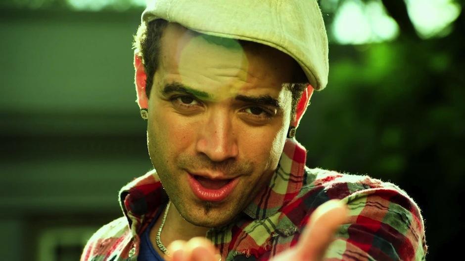 Nacho disfruta con sus fan&aacute;ticas Guatemaltecas durante la Gira Refrescante Pepsi. (Foto: tu.tv)&nbsp;