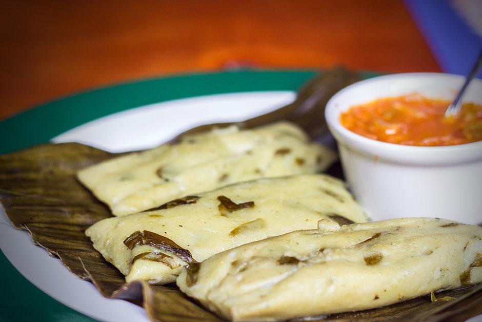 La hoja de Chipilín, principal ingrediente de los tamalitos que llevan el mismo nombre, podrá ser exportada desde Guatemala hacia Estados Unidos, junto con la Pacaya, el Chufle y la Flor de Izote (Foto: Archivo)