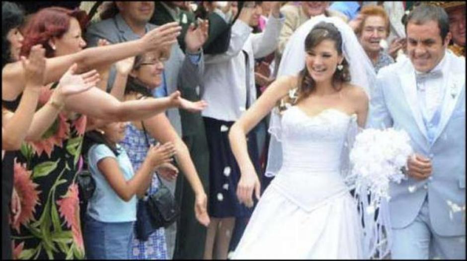 El exfutbolista y ahora alcalde electo de Cuernavaca, Cuauht&eacute;moc Blanco, se cas&oacute; con la modelo brasile&ntilde;a Natalia Rezende. (Foto. TV Nota)
