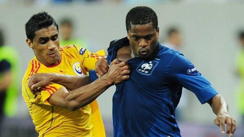 La Selecci&oacute;n local, Francia se mide a Rumania en la inauguraci&oacute;n de la Eurocopa 2016. (Foto: EFE)