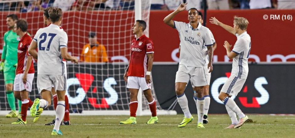 As&iacute; lo festej&oacute; Danilo, tras marcar un golazo para el triunfo del Real Madrid. (Foto: Twitter)