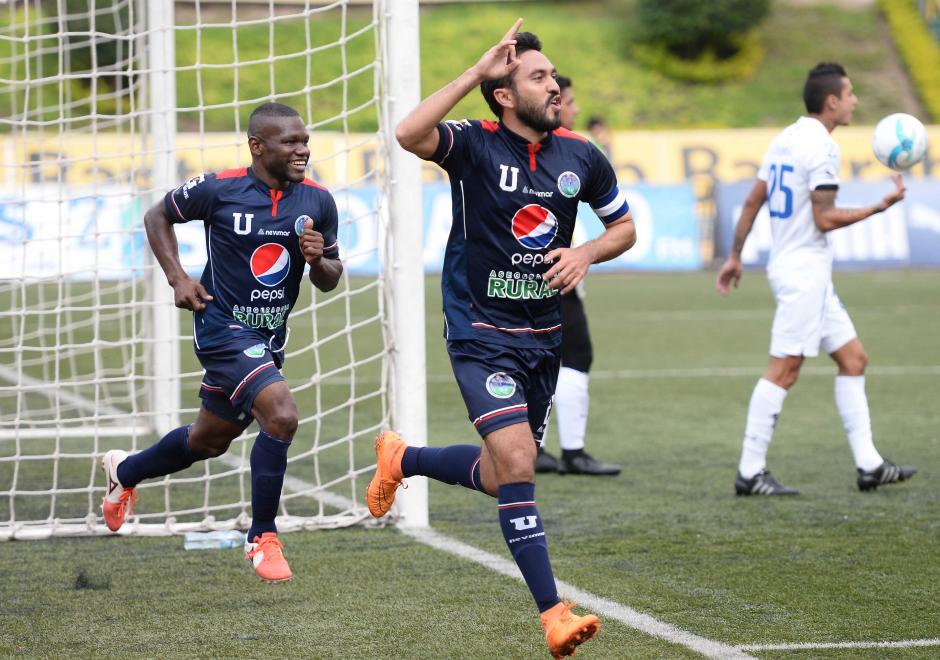 El mexicano, Carlos Kamiani F&eacute;lix, se luci&oacute; ante Comunicaciones y le anot&oacute; cuatro bolazos. (Foto: Nuestro Diario)