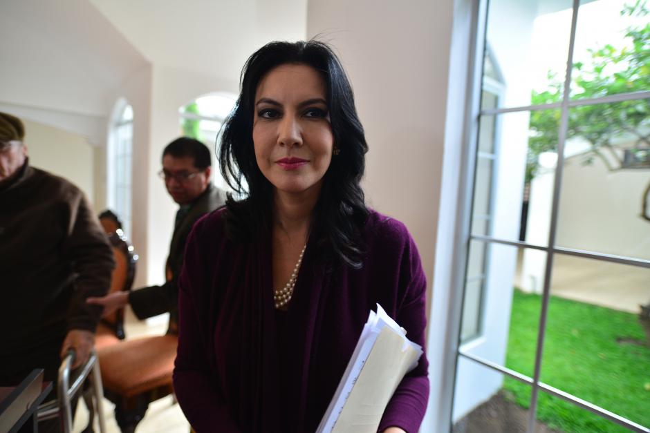 Zury Ríos desmitió este jueves que haya participado en la falsificación de firmas del PLP, pero supone que se trata de un movimiento que desea perpetuarse en el poder el cual provoca los ataques al partido político que la invitó a ser su candidata para la presidencia. (Foto: Wilder López/Soy502)