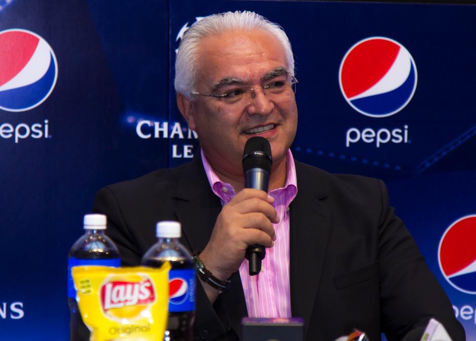 Luis Omar Tapia brind&oacute; un an&aacute;lisis sobre la siguiente fase de la UEFA Champions League. (Foto: Eddie Lara/Soy502)