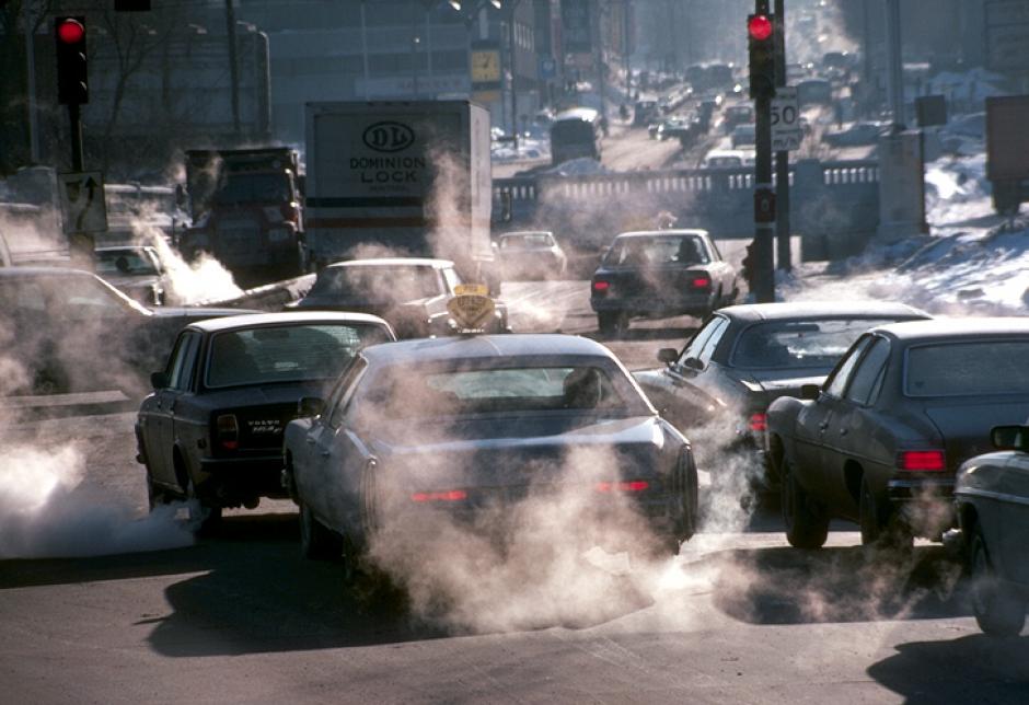 Respirar el humo que expulsan los veh&iacute;culos puede afectar al colesterol que circula por la sangre y provocar la obstrucci&oacute;n de las arterias. Taringa