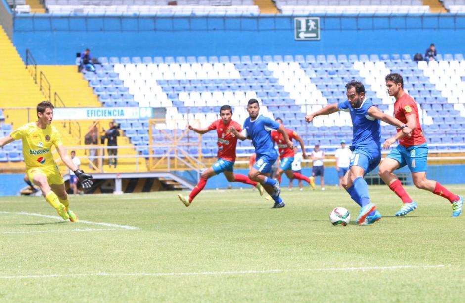 "El Pescado" Ruiz es el m&aacute;s experimentado de la Sele. (Foto: Fedefut)