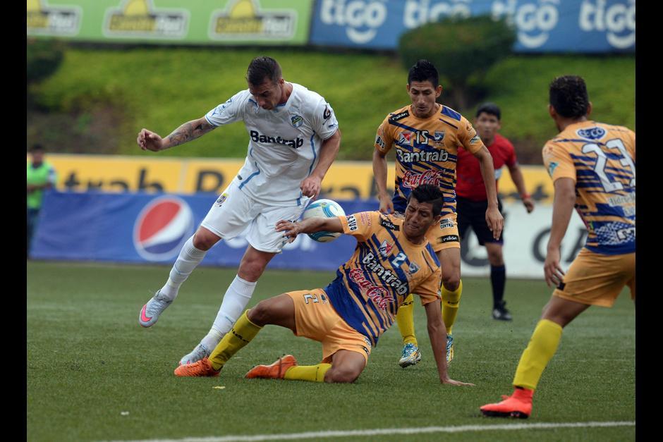 Emiliano L&oacute;pez volver&aacute; a la cancha del Carlos Salazar hijo a enfrentar a sus excompa&ntilde;eros. (Foto: Archivo)