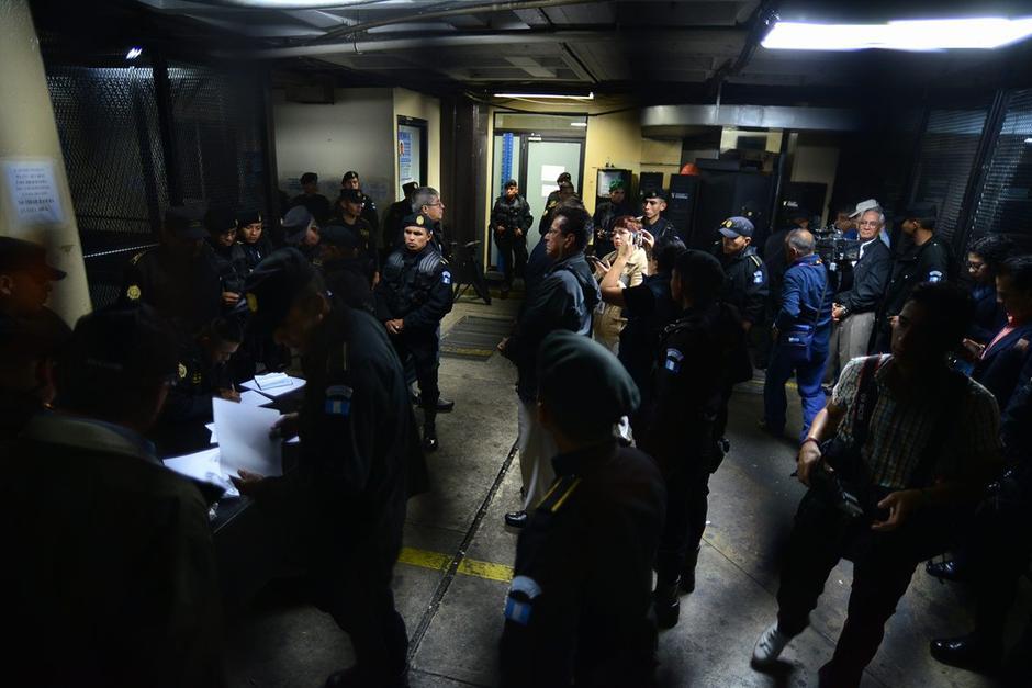 La imputación de la fiscalía contra 14 militares concluyó, audiencia sigue el miércoles 13 de enero. &nbsp;(Foto: &nbsp;Wilder López/Soy502)&nbsp;