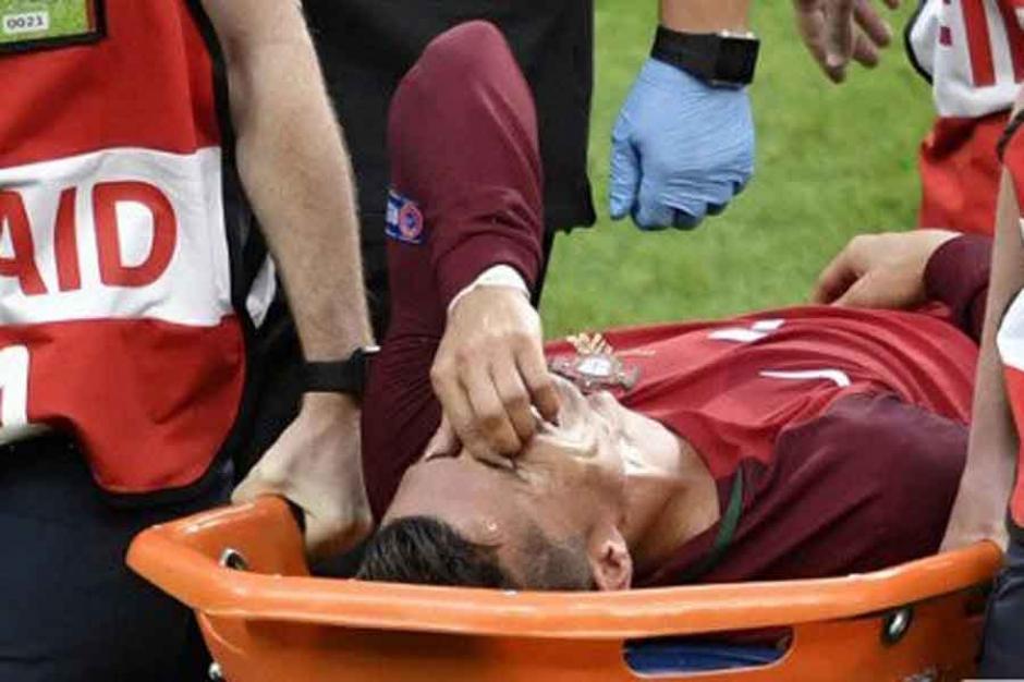 Cristiano Ronaldo dej&oacute; el terreno de juego por una lesi&oacute;n. (Foto: oronoticias.mx)