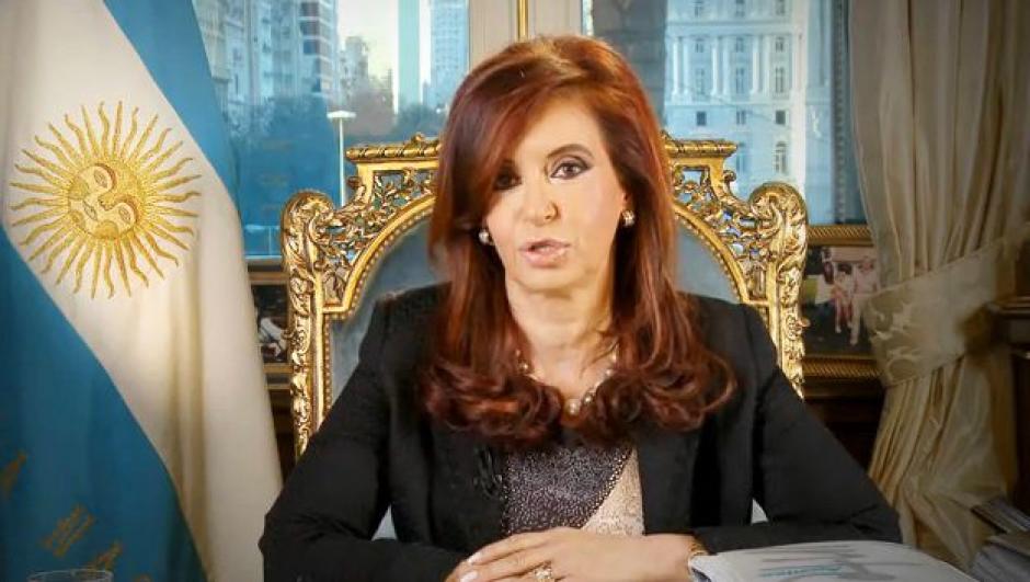 La expresidenta Fern&aacute;ndez retorn&oacute; a Buenos Aires el lunes 11 de abril para declarar ante la justicia. (Foto: EFE)