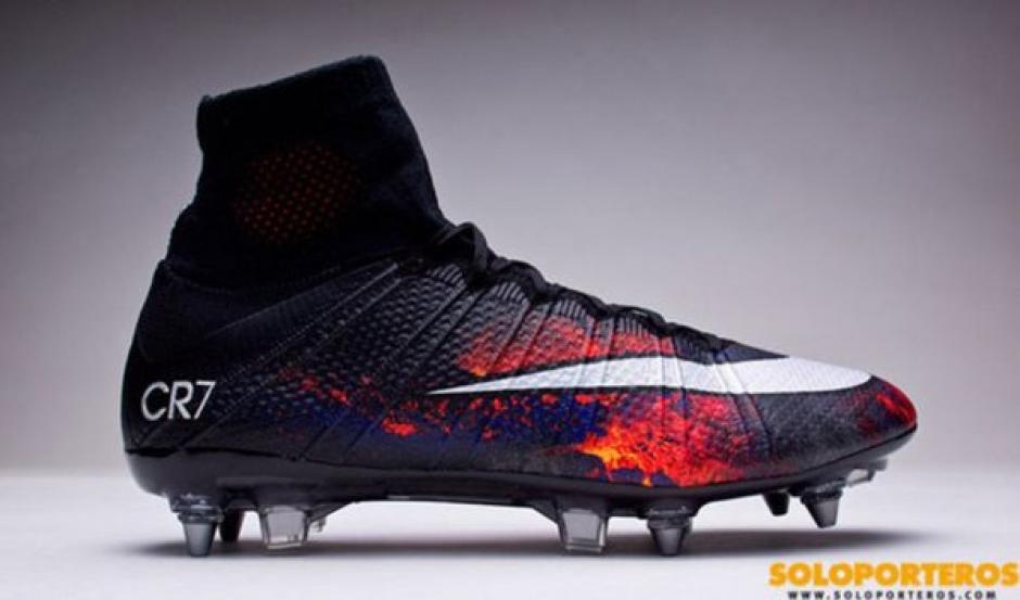 Los zapatos personalizados de Cristiano Ronaldo que estrenar&aacute; en la cuarta jornada de la Champions League. (Foto: Tomada de Marca)
