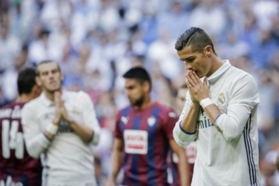 Cristiano Ronaldo, Gareth Bale y compa&ntilde;&iacute;a no est&aacute;n como siempre. (Foto: EFE)
