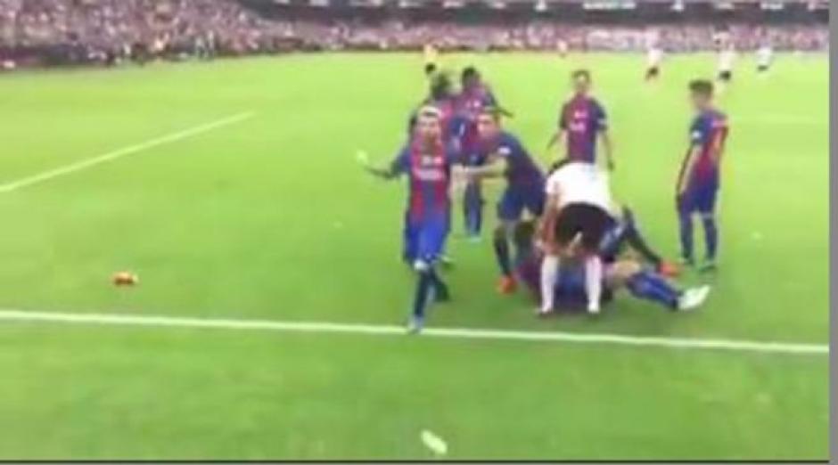 Desde esta &oacute;ptica se capt&oacute; la pol&eacute;mica en Mestalla. (Imagen: captura de pantalla)