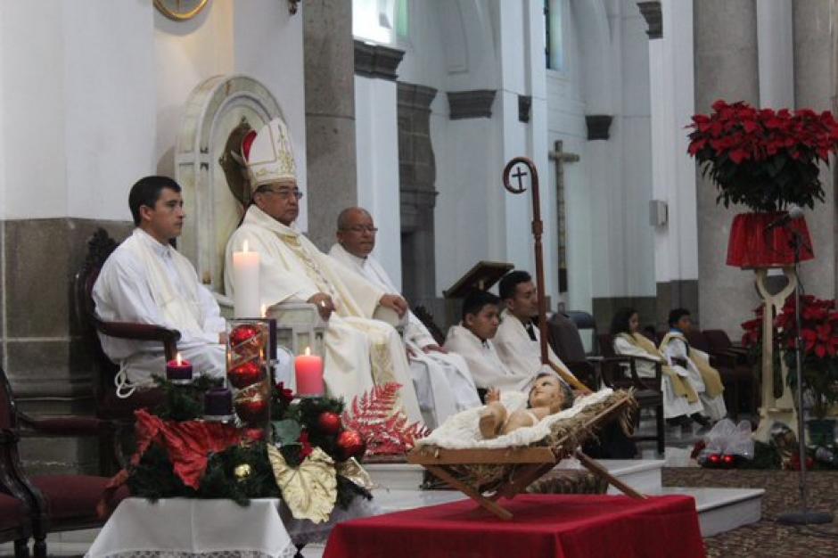 El arzobispo metropolitano &Oacute;scar Julio Vi&aacute;n reaccion&oacute; a trav&eacute;s de su cuenta en la red social Twitter, sobre el ascenso de la imagen de Jes&uacute;s Nazareno de la Merced. (Foto:&nbsp;@MonsVianMorales)