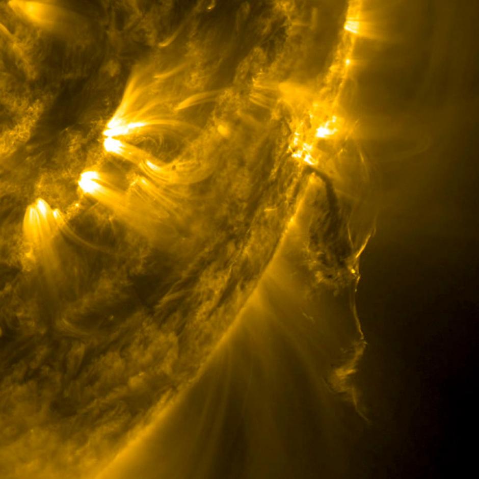 La Nasa comparti&oacute; im&aacute;genes captadas por el telescopio Solar Dynamics Observatory donde se observa la peque&ntilde;a explosi&oacute;n solar. (Foto:SDO)&nbsp;&nbsp;