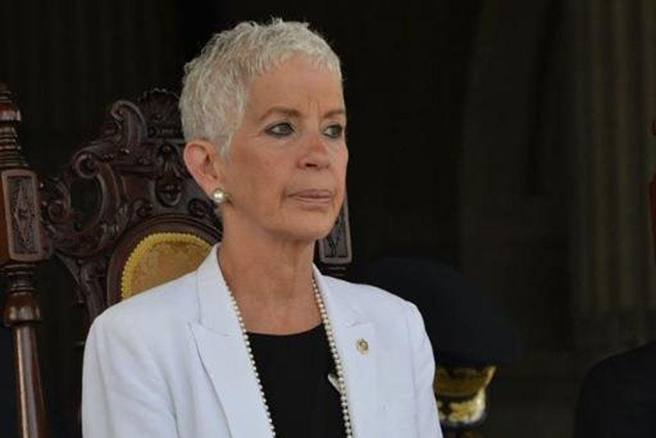 Adela de Torrebiarte tendría el apoyo de la bancada de Lider, mientras que otros diputados tienen el voto divido con apoyo hacia el diputado Oliverio García Rodas. (Foto: Twitter)