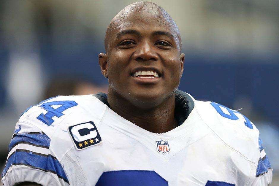 DeMarcus Ware podr&iacute;a ver reducido su salario con los Cowboys de Dallas. (Foto:&nbsp;blogs.thescore.com)