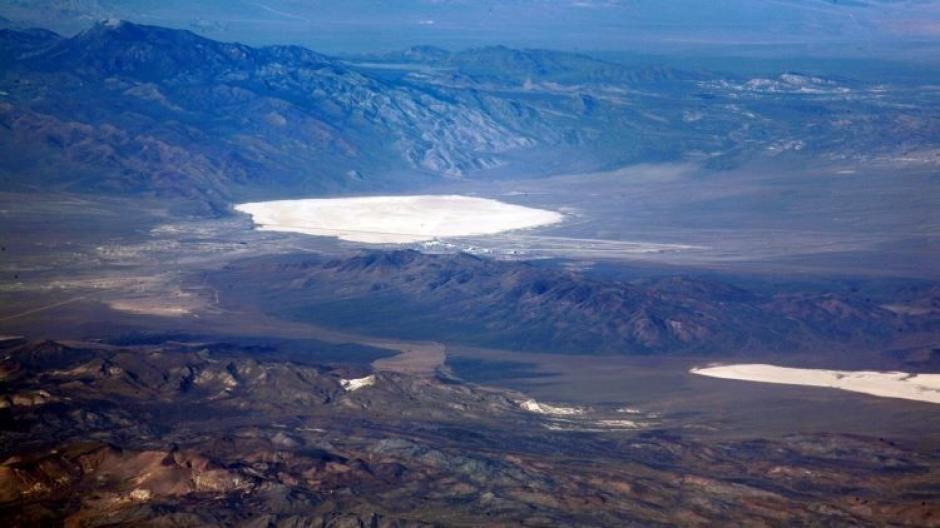 Una extra&ntilde;a nube fue captada por viajeros cerca del &Aacute;rea 51 en Estados Unidos. (Foto: actualidad.rt.es)