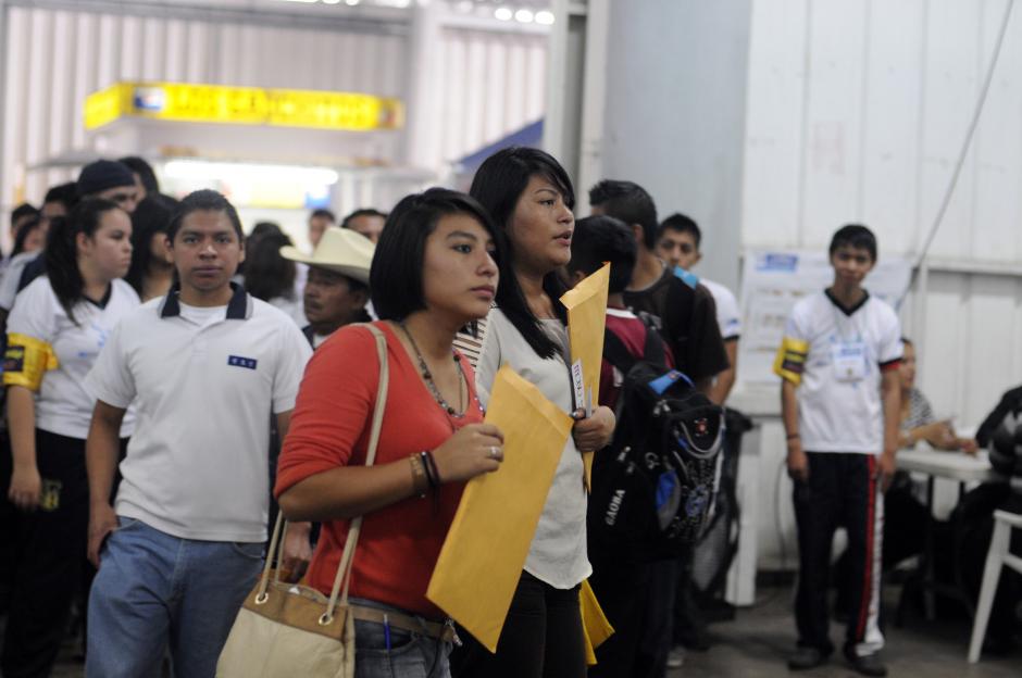 Los datos de la ONU registran 75 millones de jóvenes desempleados; en Guatemala la cifra de desocupados llega a más de 175 mil; de los cuales el 57% son jóvenes (Foto: Esteban Biba/Soy502)