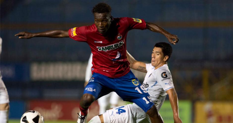 El volante guatemalteco Marvin &Aacute;vila fue confirmado por un a&ntilde;o m&aacute;s con Municipal.