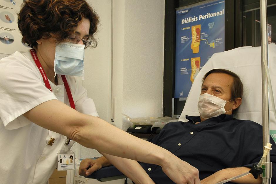 El Seguro Social a recurrido al fraccionamiento de contratos para agilizar la atención de los pacientes renales. (Foto: Archivo/Imagen con fines ilustrativos)
