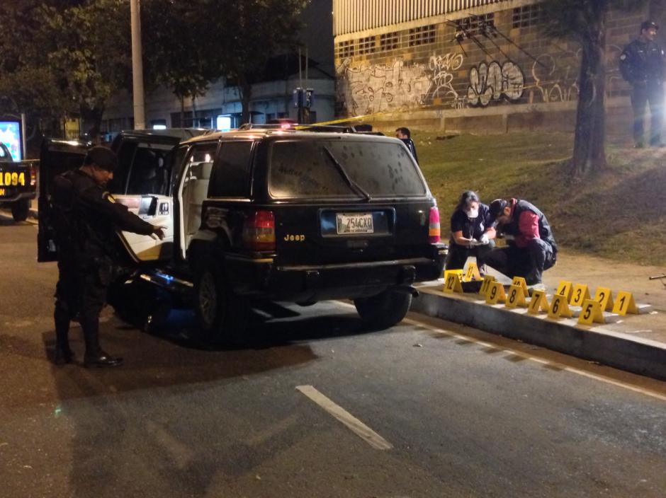 Varios paquetes con d&oacute;lares fueron decomisados por la PNC. &nbsp;(Foto: Jes&uacute;s Alfonso/Soy502)